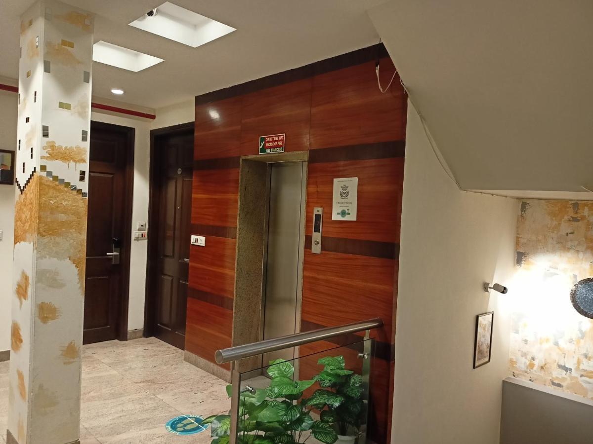 Cosy Grand, Chanakyapuri By The Cosy Hotels New Delhi Exterior foto