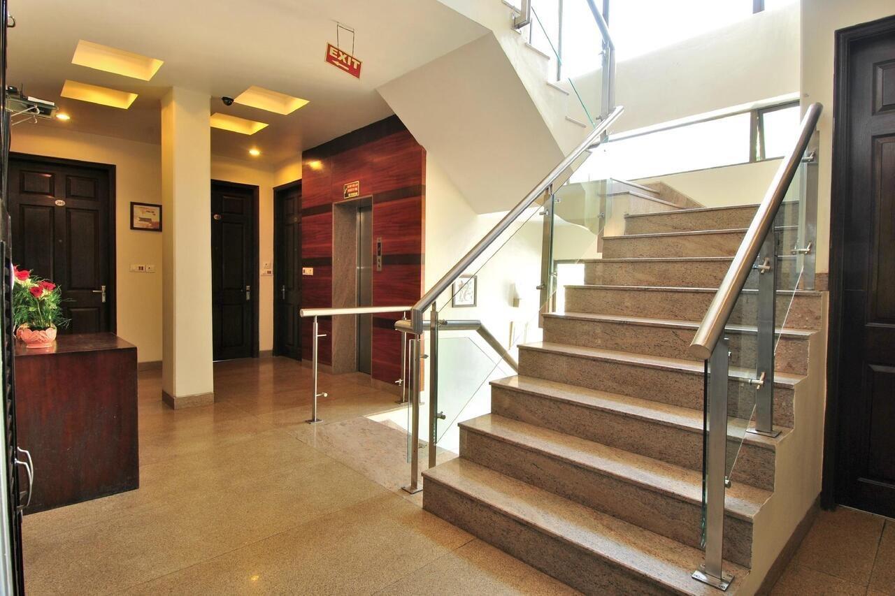 Cosy Grand, Chanakyapuri By The Cosy Hotels New Delhi Exterior foto