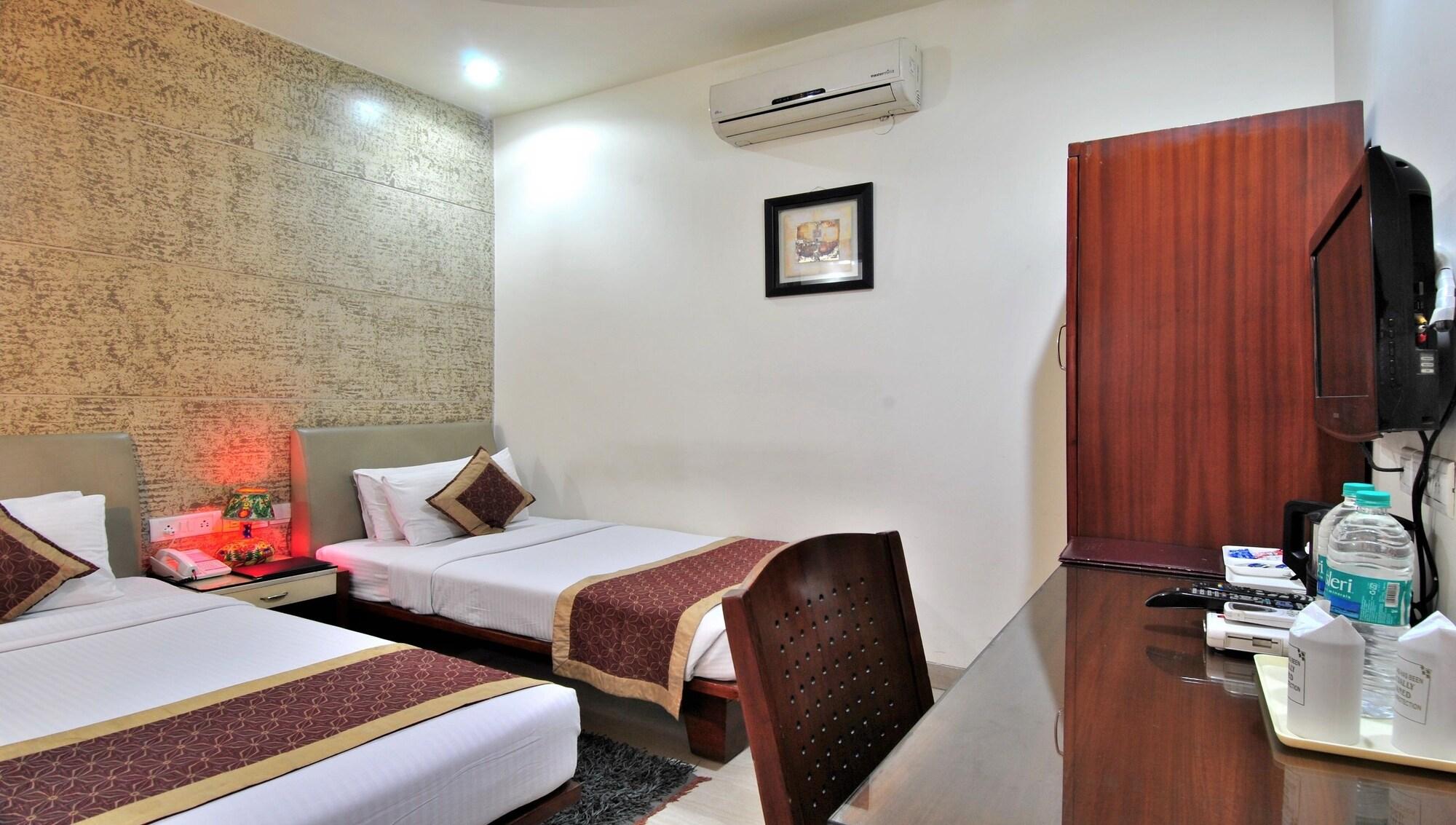 Cosy Grand, Chanakyapuri By The Cosy Hotels New Delhi Exterior foto