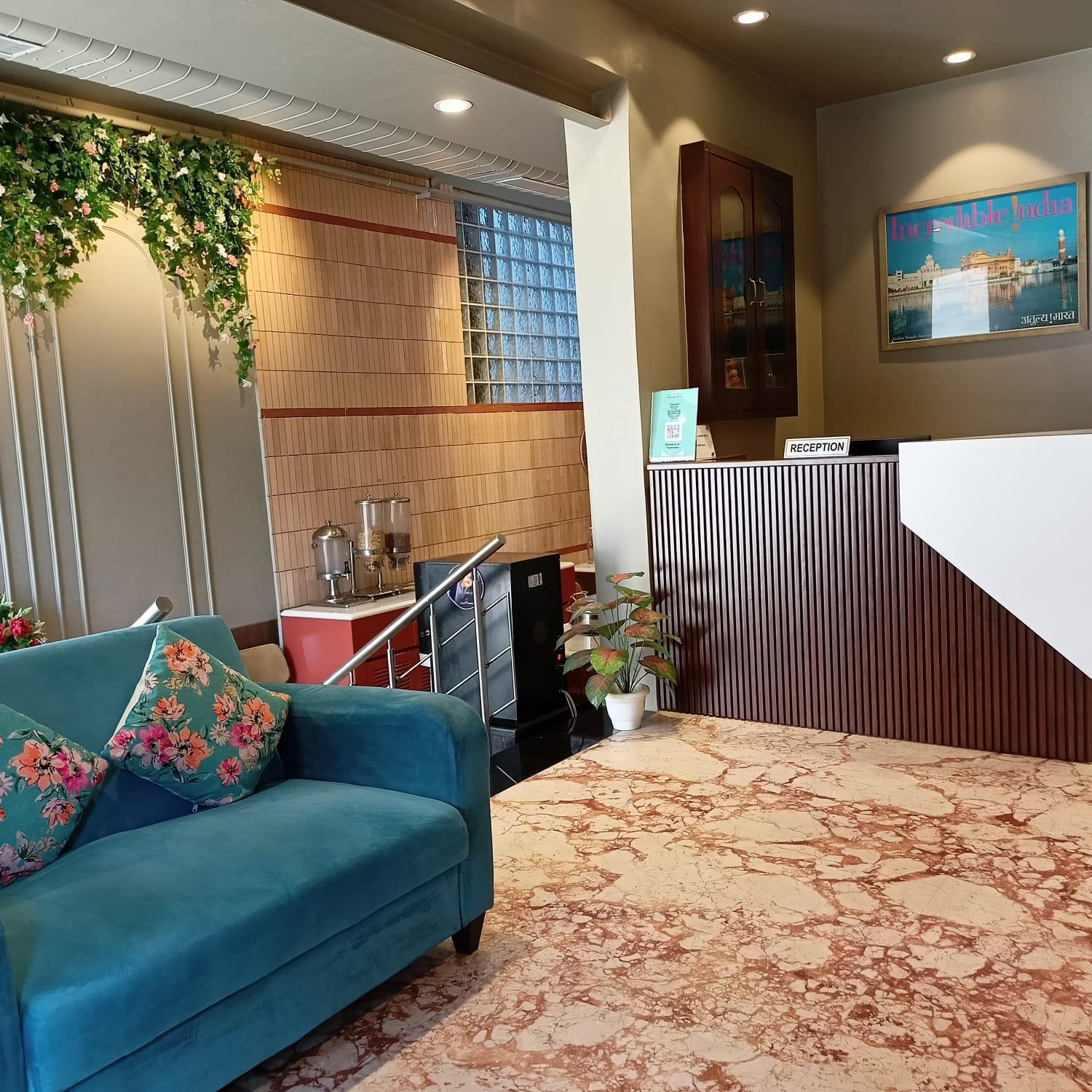 Cosy Grand, Chanakyapuri By The Cosy Hotels New Delhi Exterior foto