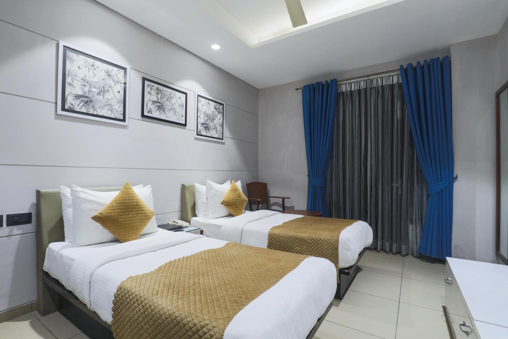 Cosy Grand, Chanakyapuri By The Cosy Hotels New Delhi Exterior foto