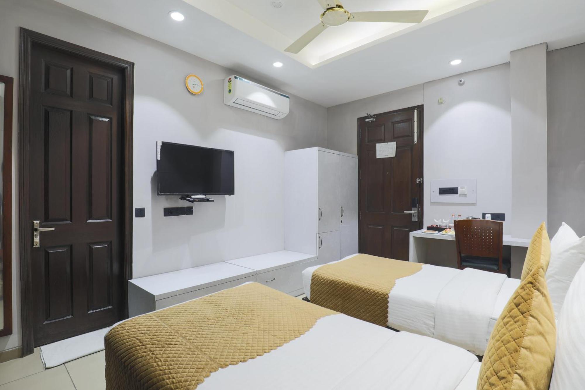 Cosy Grand, Chanakyapuri By The Cosy Hotels New Delhi Exterior foto