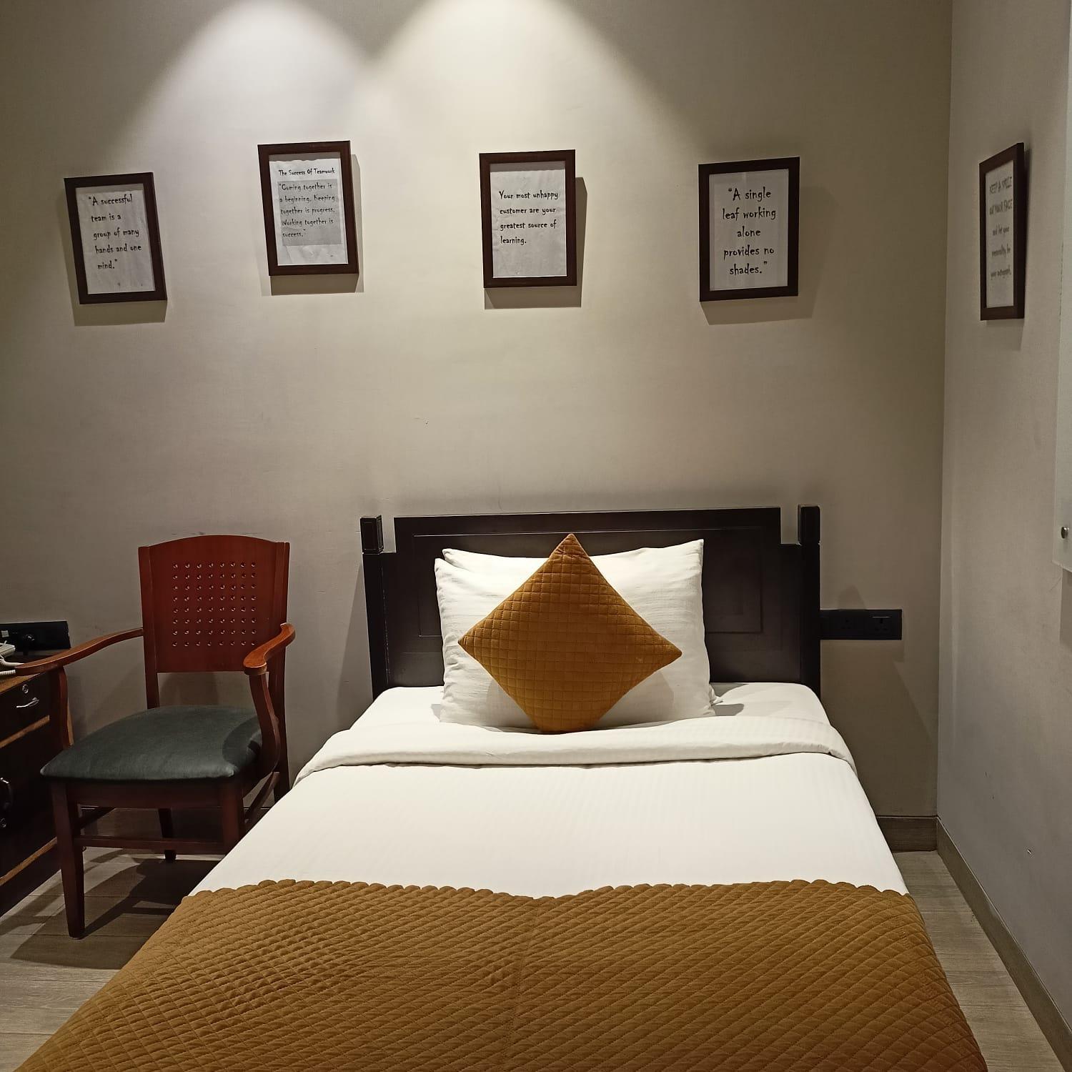 Cosy Grand, Chanakyapuri By The Cosy Hotels New Delhi Exterior foto